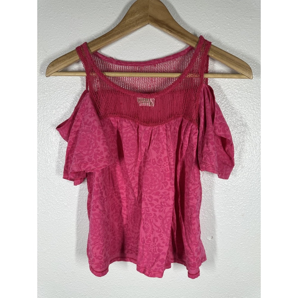 Dream Out Loud Selena Gomez Blouse Juniors Small Pink Crochet Cold Shoulder‎ Top